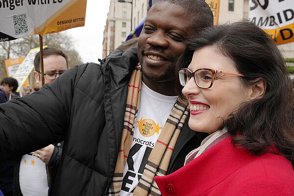 Layla Moran MP and a campaigner on the People's Vote March